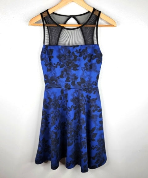 Aqua dress size S